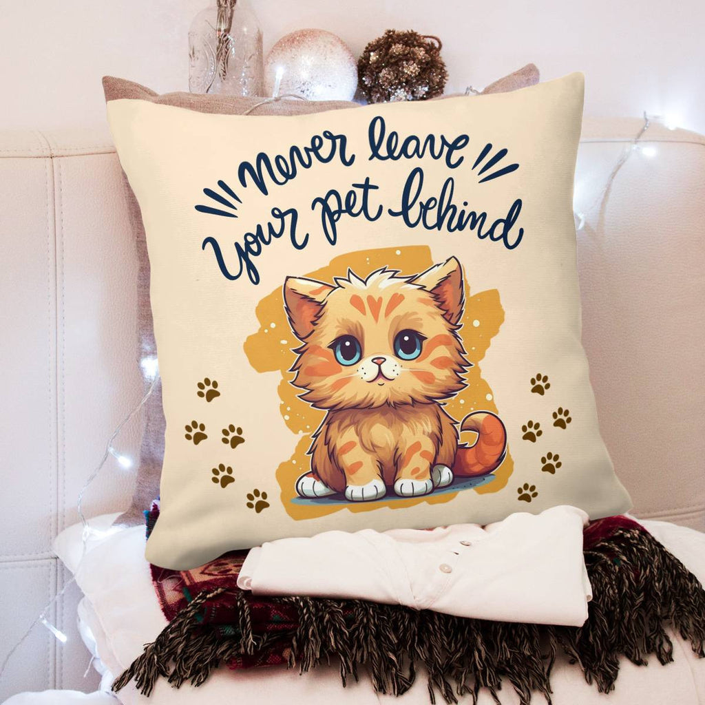 "Never leave your pet behind" Quotes Round Beach Towel